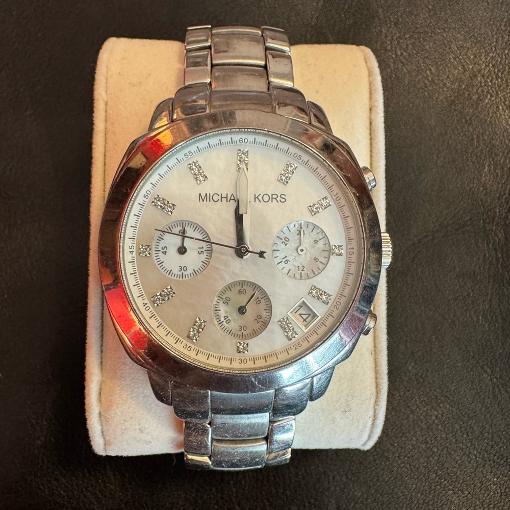 Michael Kors Oversized Silver-Tone Watch